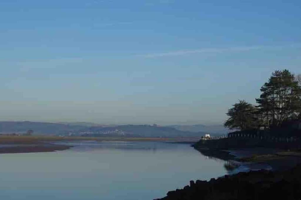 Watersedge Retreat, Views, Sunsets, Dogs Welcome Sandside  Exterior foto
